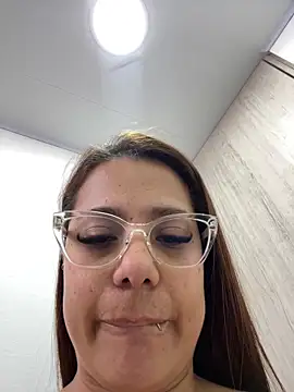 Živá chatovací místnost Pretty__Milf