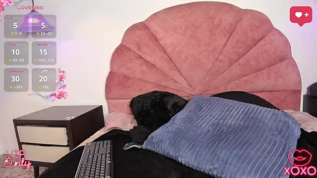 Eclipse_TeenBoy66 Show in webcam