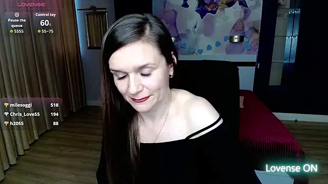 AriaGray's Webcam Show