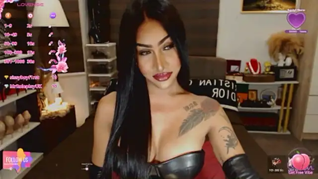 SeductiveVictoria Adlı Modelin Canlı XXX Sohbeti