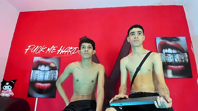 TWINKS_BOYSX Webcam Show