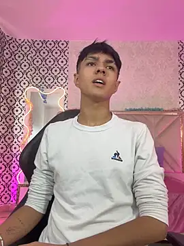 Czat XXX na żywo – Damian_tay