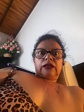 Sharongirl07 Chat XXX in diretta