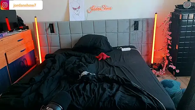 JordanShow – Naživo XXX chat