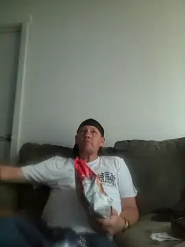 Chat +18 de yourMasterisBored ao vivo