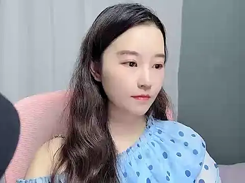 Chat XXX en directo de Wenwen8