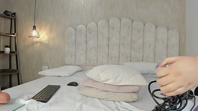RosalieVittoria's Webcam Show