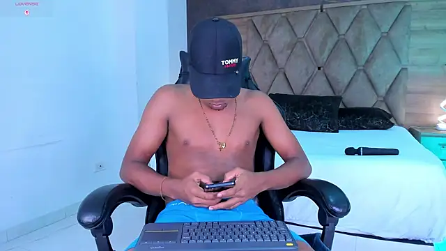 TaylorClay_ Webcam-Show