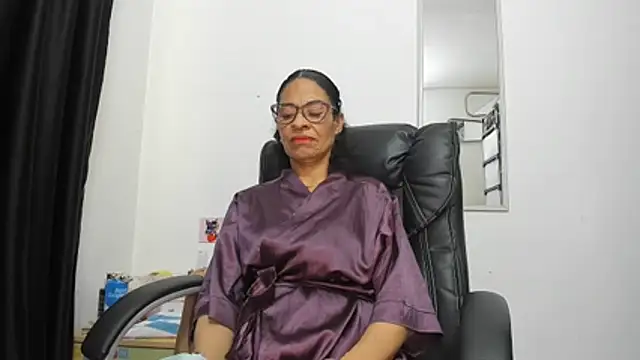 Aries_Mature 现场XXX聊天