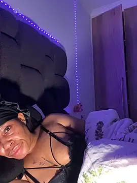 Živý XXX chat RainBougie