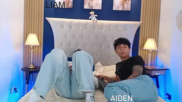 Вебкам-шоу Aiden_Rivers_