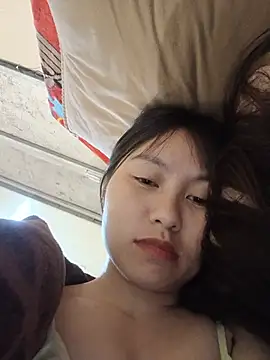 Cherry-squirtt 在線直播表演