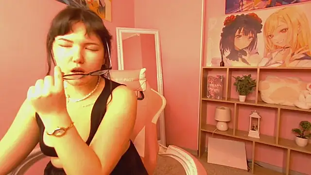 Ariella__cute Adlı Modelin Canlı XXX Sohbeti