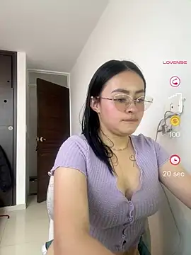 Anni_Rose élő XXX-chatje