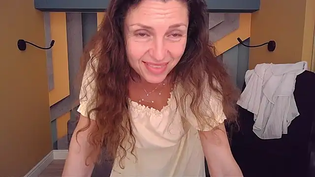 EllaLong live XXX chat