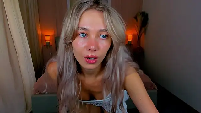 LuluAlis' Live XXX Chat