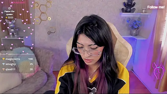 mia_smoke_'s Live XXX Chat