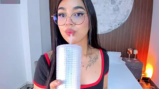 RoseCassie: вебкам-шоу