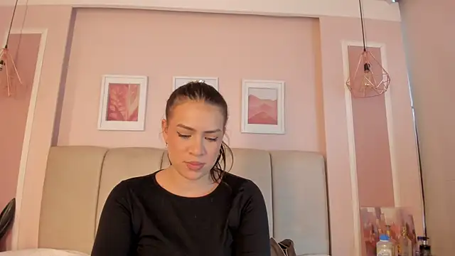 Annie_rhoades Chat XXX in diretta