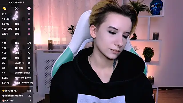 _Rein_ramm élő XXX-chatje