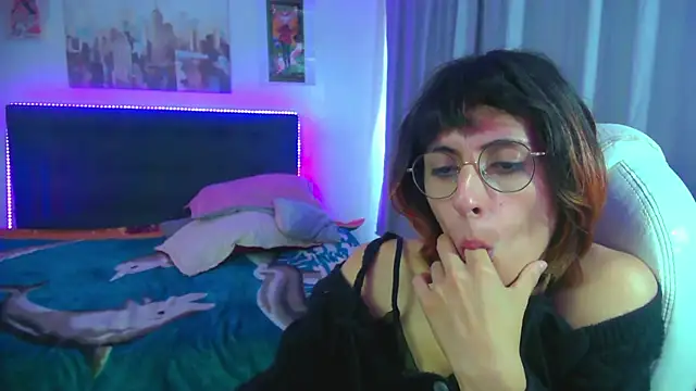 goth_minerva webcam show