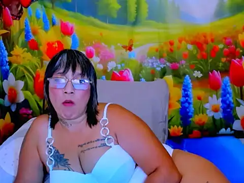 indianroxy élő XXX-chatje