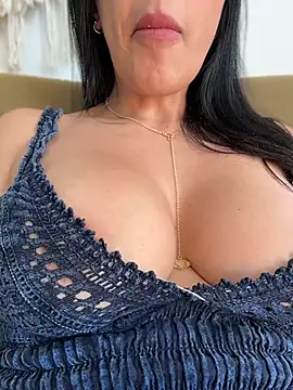 Онлайн чат XXX CorinVeil