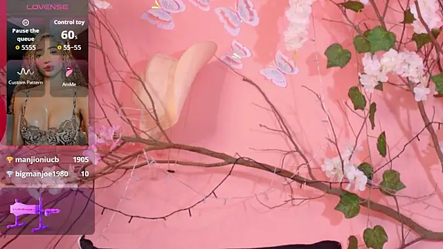 XXX chat uživo modela Charlotte_Love10