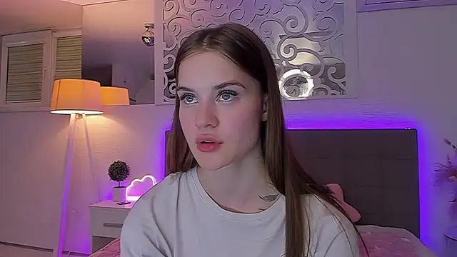 LuisaClover 现场XXX聊天