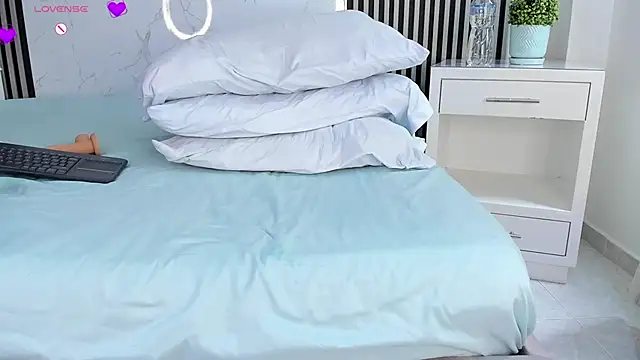 JackAndRosse_'s Live XXX Chat