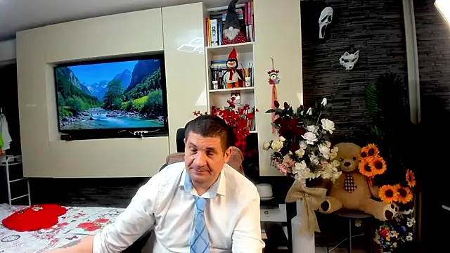 SpartacusDaddy48 Chat XXX live