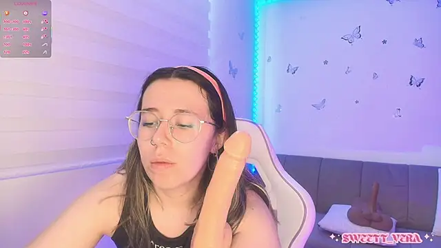 sweettvera Chat XXX live