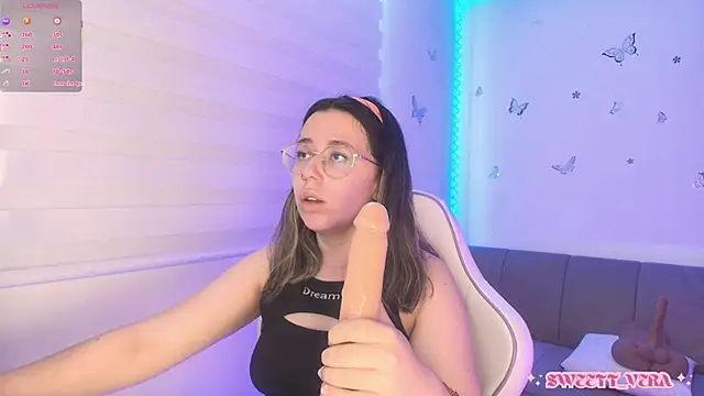 Chatroom XXX en direct de sweettvera