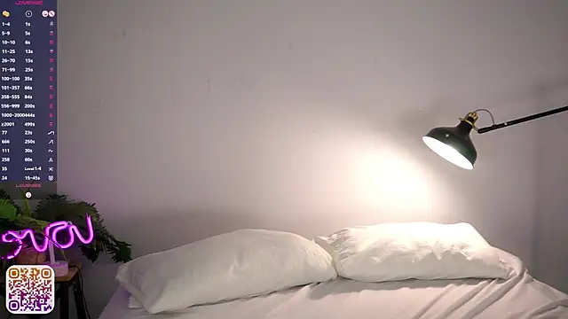 MercBoone Live XXX-Chat