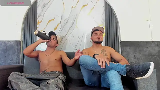 Show de webcam de Latins_on_fire