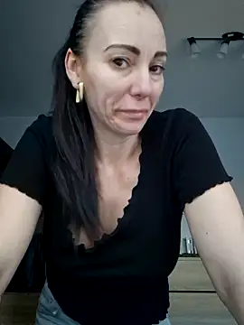 Chat XXX en directo de milflovelyxxx