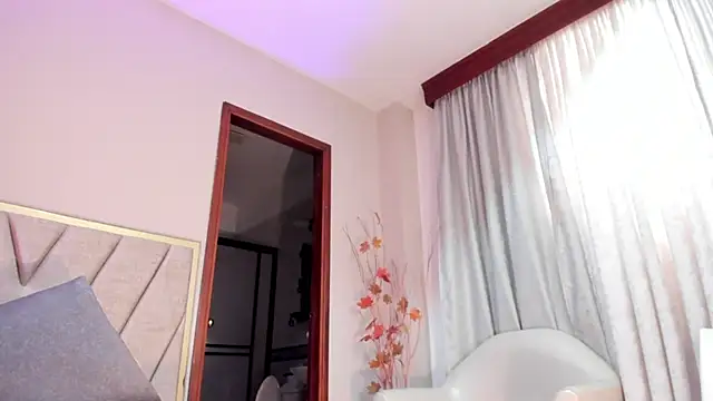 SeleneLujan 现场XXX聊天