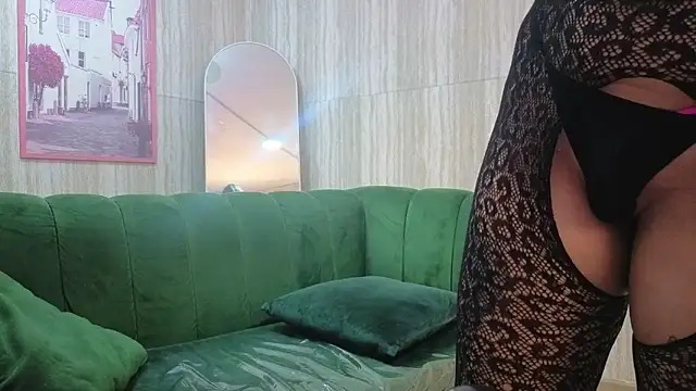 zarcasutra_t Adlı Modelin Canlı XXX Sohbeti