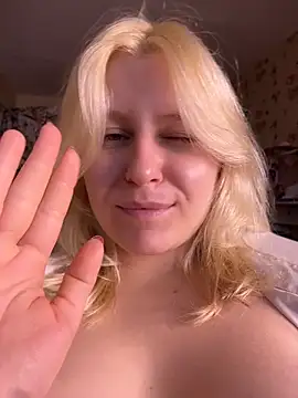 Flora_LifeSecret Show in webcam
