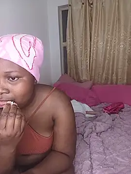 XXX chat uživo modela BlackPearl_19
