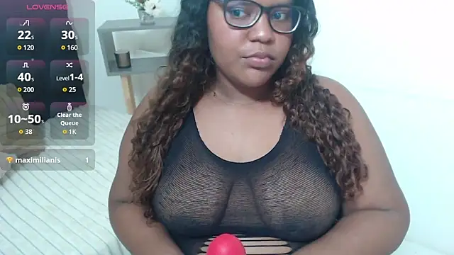 Gibi_Laurent Live XXX-Chat