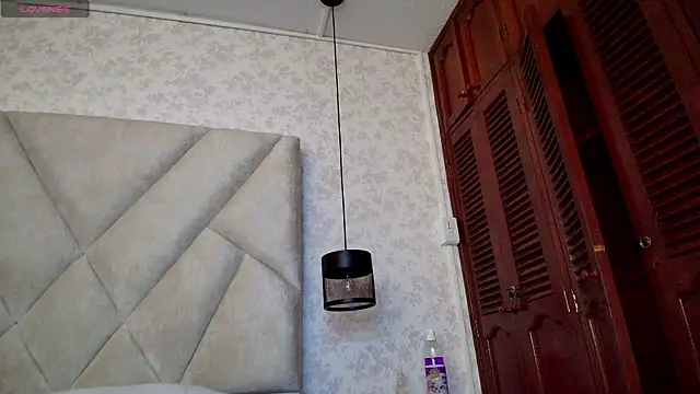 AmbarRaj Live XXX-Chat