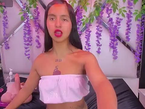 CloeMorenti_ লাইভ XXX চ্যাট