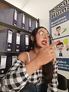 Chat XXX ao vivo de JENNIFER__03