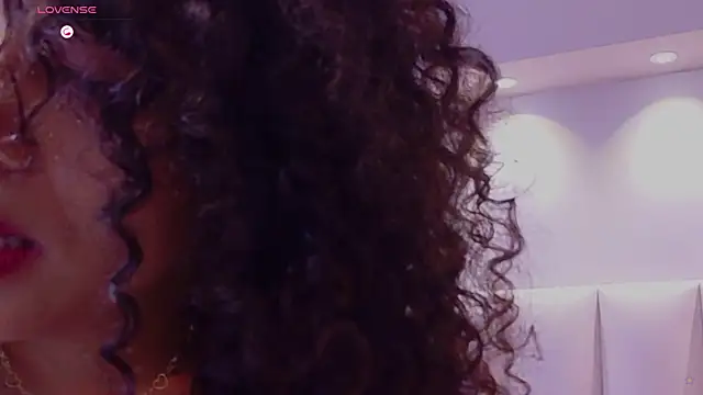 CamilaLevy's Live XXX Chat