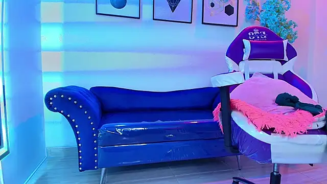 Maddie_T18 라이브 XXX 채팅