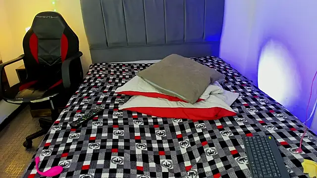 Sala de chat ao vivo de Ateneaaa_