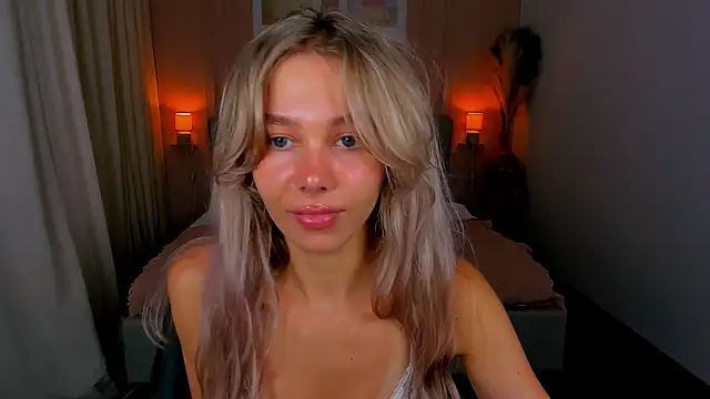 LuluAlis' Live XXX Chat