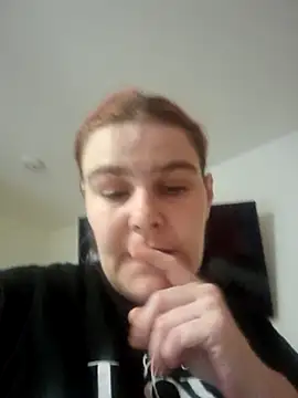 ReadHeardWifee's Live XXX Chat