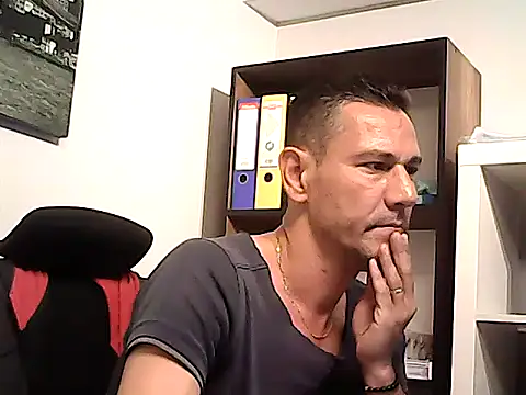 Chat XXX en directo de mastercharisma35